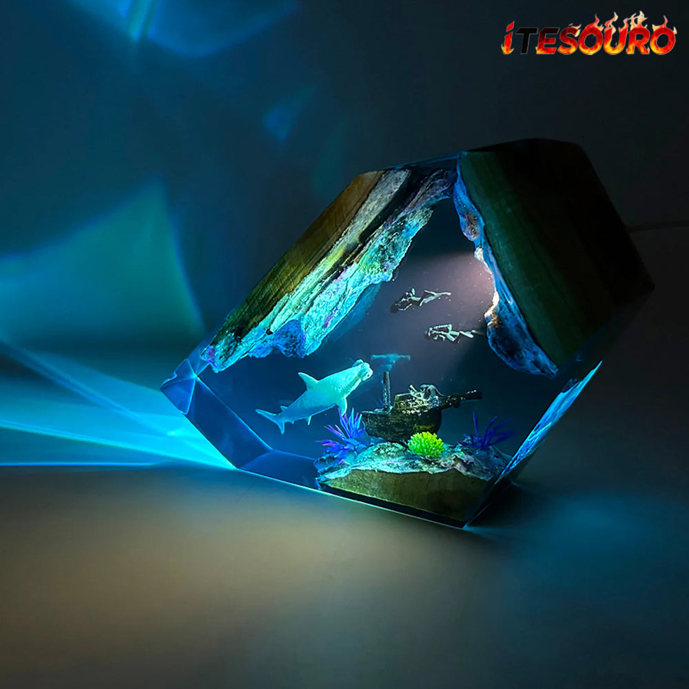 NIKOLATOY®Creative Resin Night Light Desktop Ornament - The underwater world