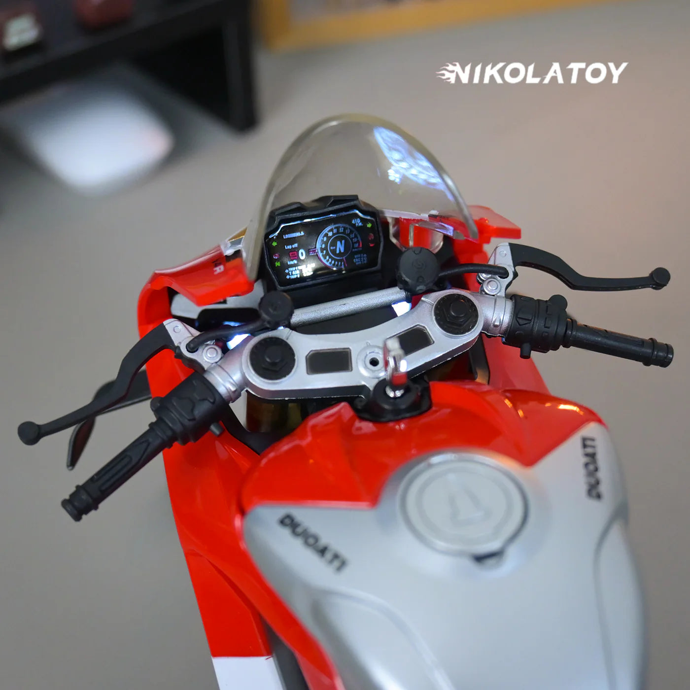 NIKOLATOY®Alloy 1/6 Ducati Panigale V4R Model